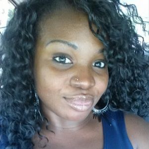 Meet your Posher, Leasa